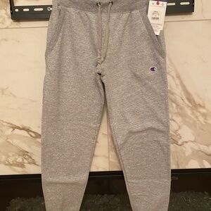 Woman’s gray champion sweatpants size xs